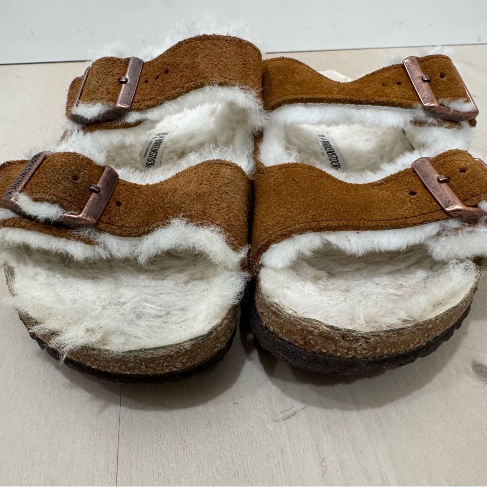 Kids' Birkenstock® Arizona Shearling Sandals Size 33 = Kids 2-2.5 - Picture 2 of 14